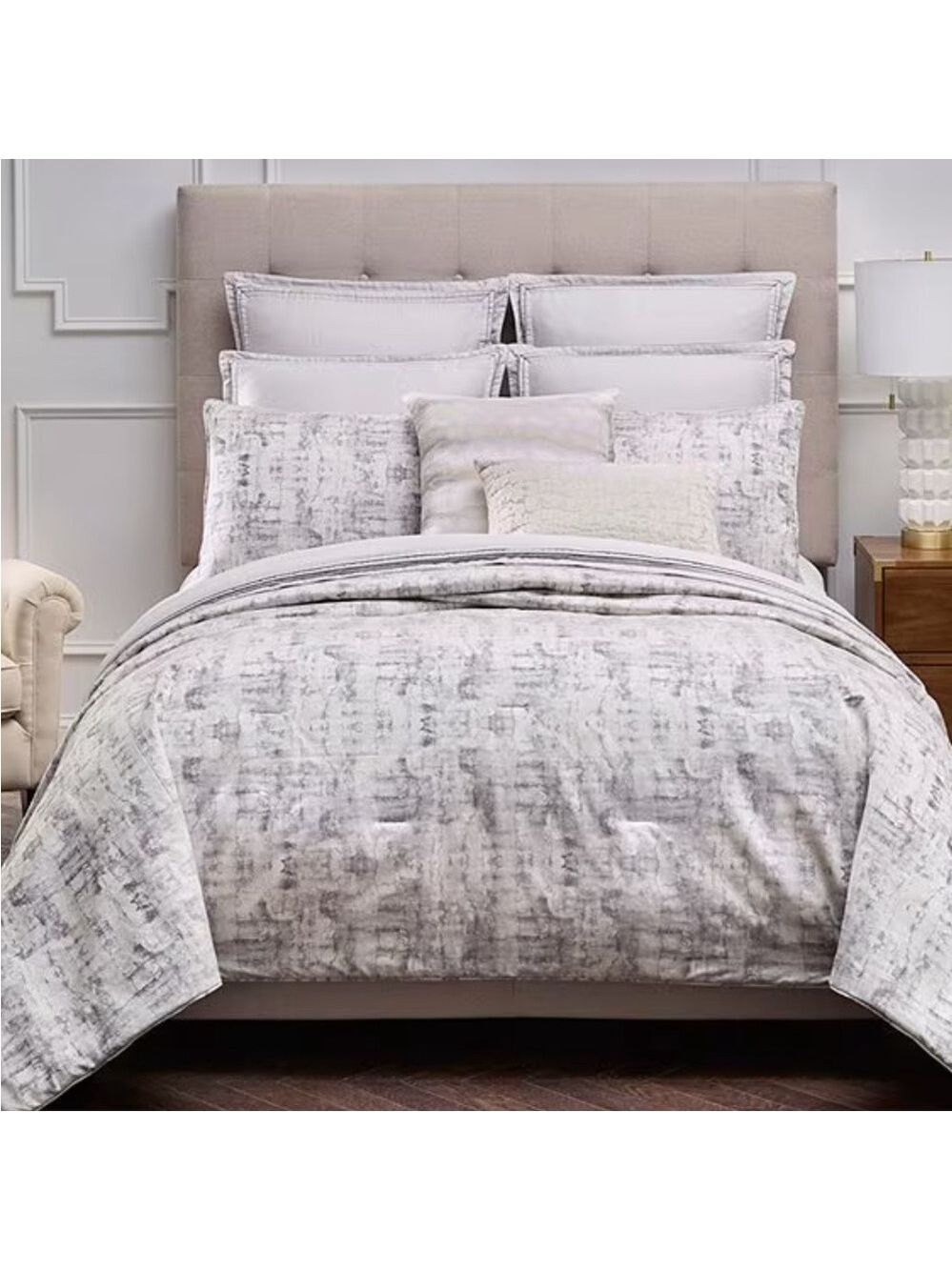 NWT $329 Luxury Hotel “Sterling” King Comforter Mini Set - Picture 2 of 10